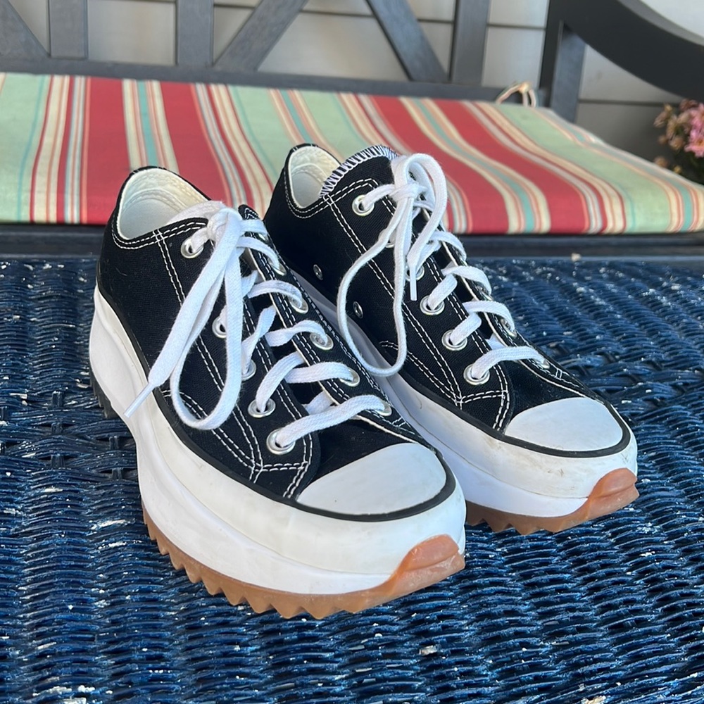 Converse Run Star Hike